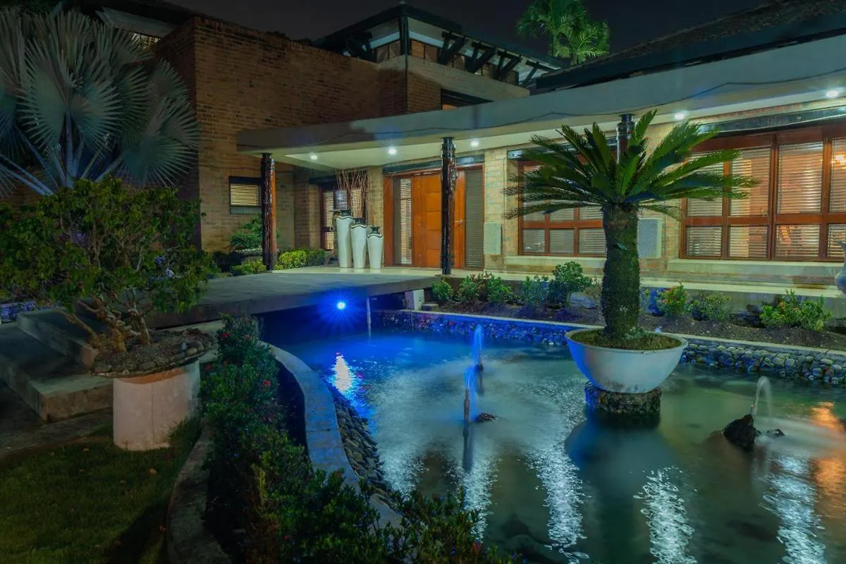 Atractivo Mansion Lux Royal Suite In 卡利 哥伦比亚